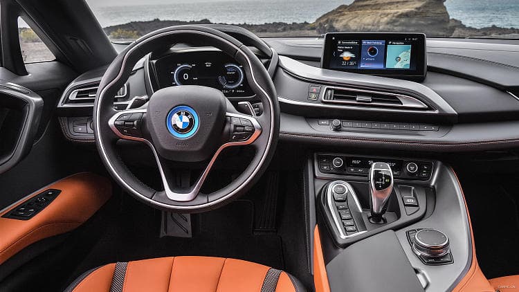 宝马 i8 roadster 高清全屏壁纸