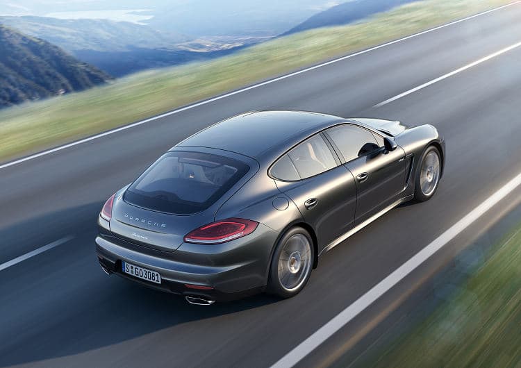 保时捷 Panamera 4s 高清全屏壁纸
