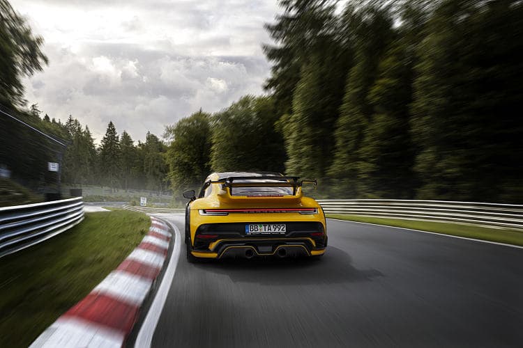 保时捷 911 TECHART GTstreet R 高清手机竖屏壁纸