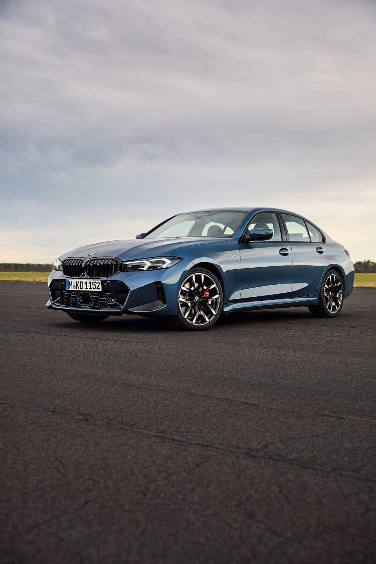 宝马 3系 330i m sport 高清全屏壁纸