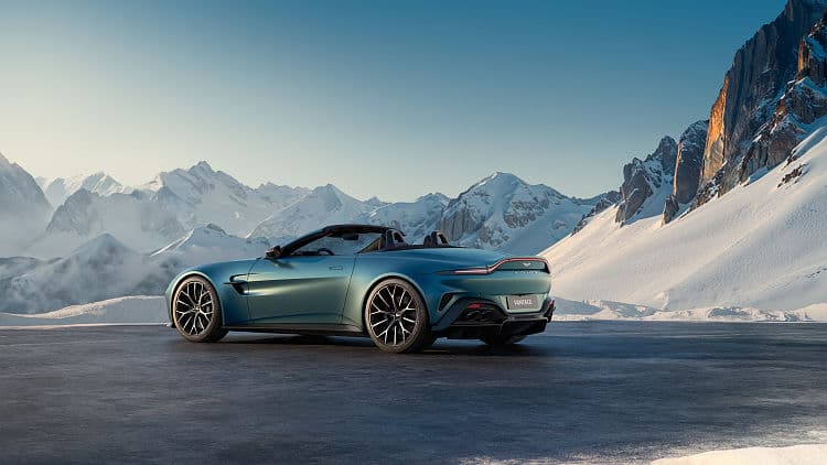 阿斯顿·马丁 Vantage Roadster 高清全屏壁纸