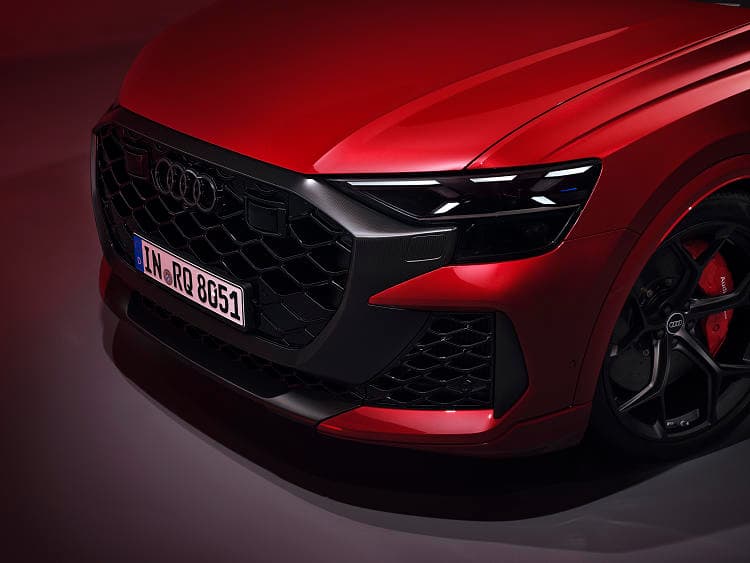 奥迪 RS Q8 performance 高清全屏壁纸