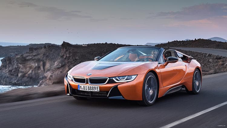 宝马 i8 roadster 高清全屏壁纸