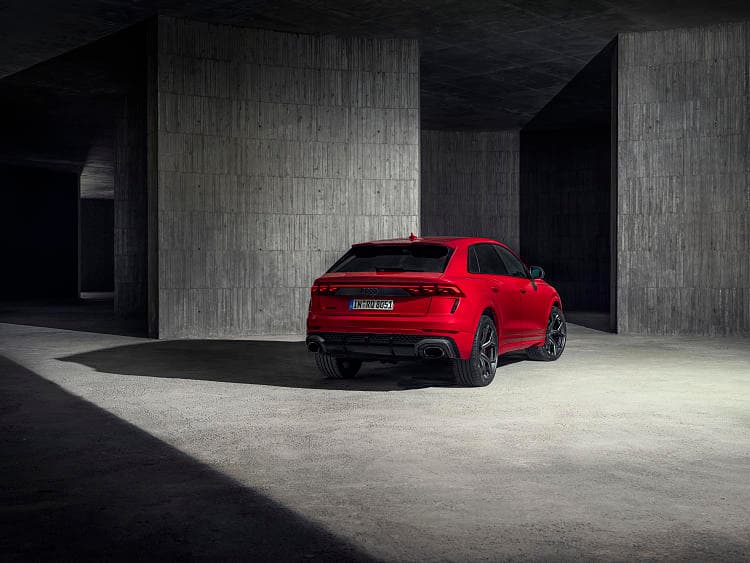 奥迪 RS Q8 performance 高清全屏壁纸
