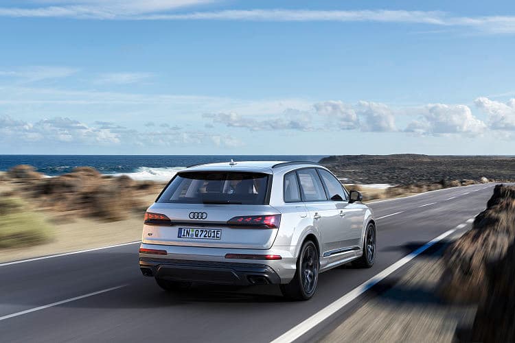 奥迪 Q7 tfsi e quattro 高清全屏壁纸