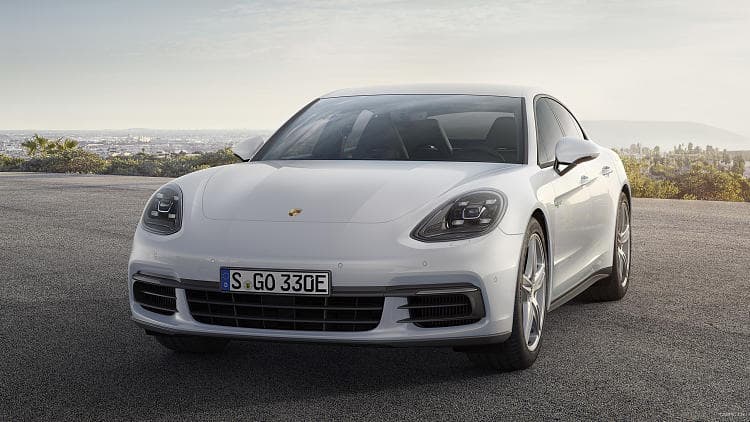 保时捷 Panamera hybrid 高清全屏壁纸