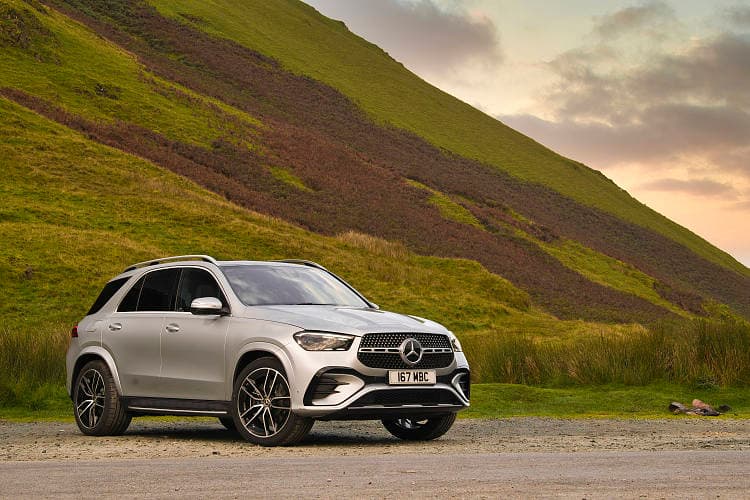 奔驰 GLE 400e 4matic amg line 高清全屏壁纸