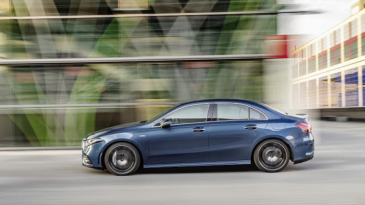 奔驰 AMG A 35 sedan 高清全屏壁纸
