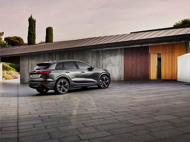 奥迪 SQ6 e-tron 高清全屏壁纸
