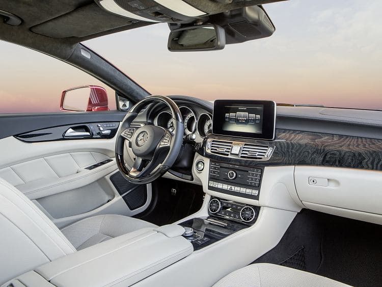 奔驰 CLS 500 4matic amg sports package 高清全屏壁纸
