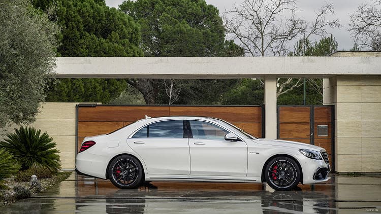 奔驰 AMG S 63 高清全屏壁纸