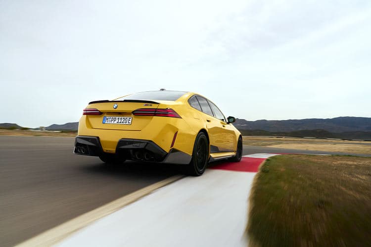 宝马 M5 m performance parts 高清全屏壁纸