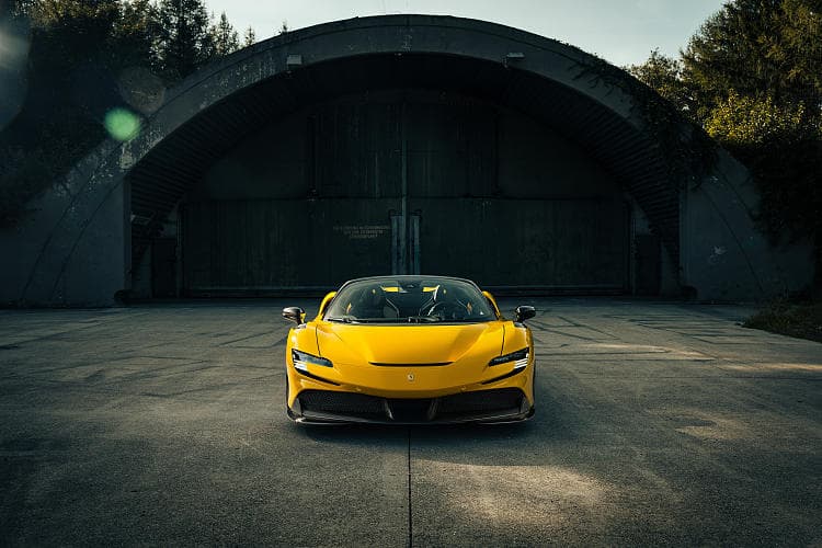 法拉利 SF90 spider novitec 高清全屏壁纸