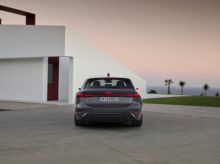 奥迪 A6 e-tron avant s_line 高清全屏壁纸