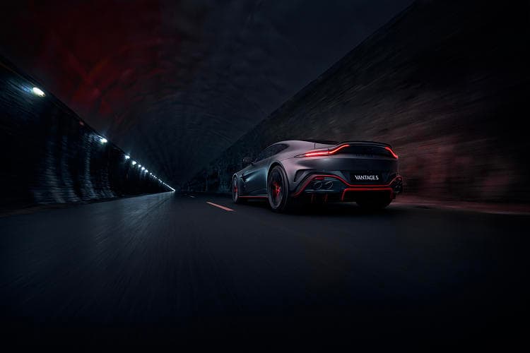 阿斯顿·马丁 Vantage S 高清全屏壁纸
