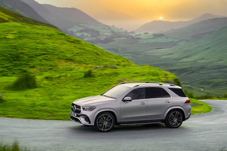 奔驰 GLE 400e 4matic amg line 高清全屏壁纸