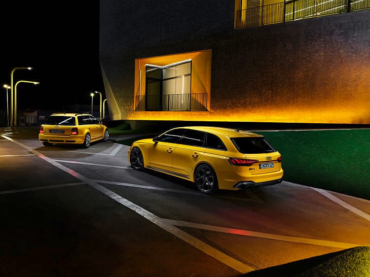 奥迪 RS4  高清全屏壁纸