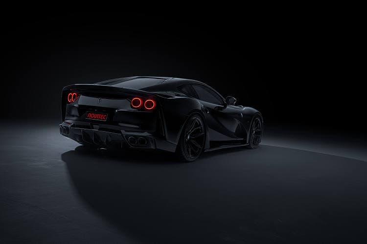法拉利 812 superfast N-largo s 高清全屏壁纸