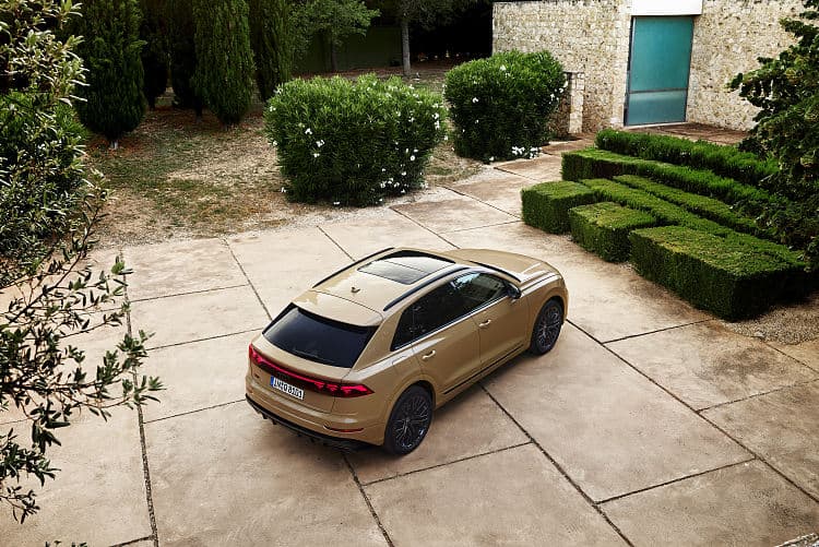 奥迪 Q8 55 tfsi quattro s line 高清全屏壁纸