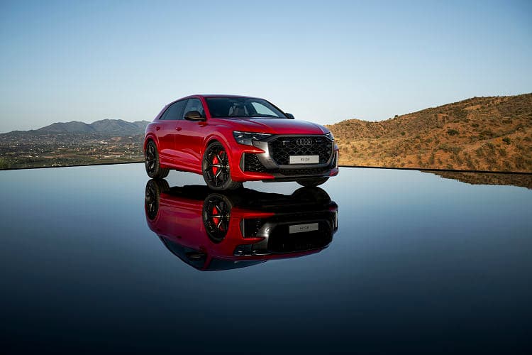 奥迪 RS Q8 performance 高清全屏壁纸