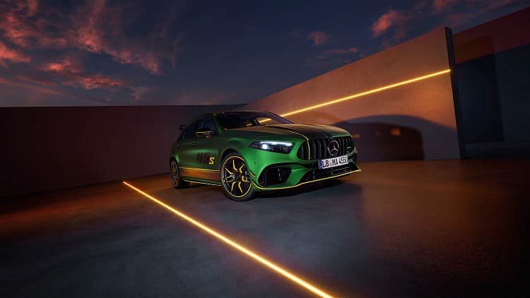 奔驰 AMG A 45 s 4matic final edition 高清全屏壁纸