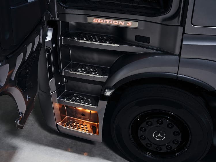 奔驰 Actros 1863 ls 4x2 edition 高清全屏壁纸