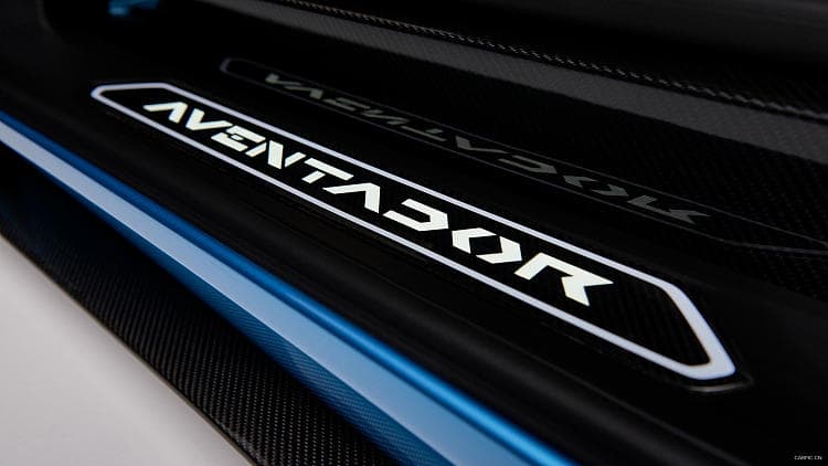兰博基尼 Aventador s roadster 高清全屏壁纸