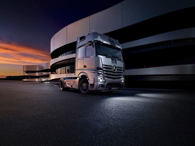 奔驰 Actros 1863 ls 4x2 edition 高清全屏壁纸