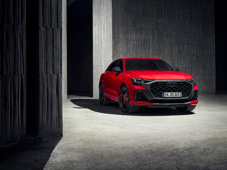 奥迪 RS Q8 performance 高清全屏壁纸