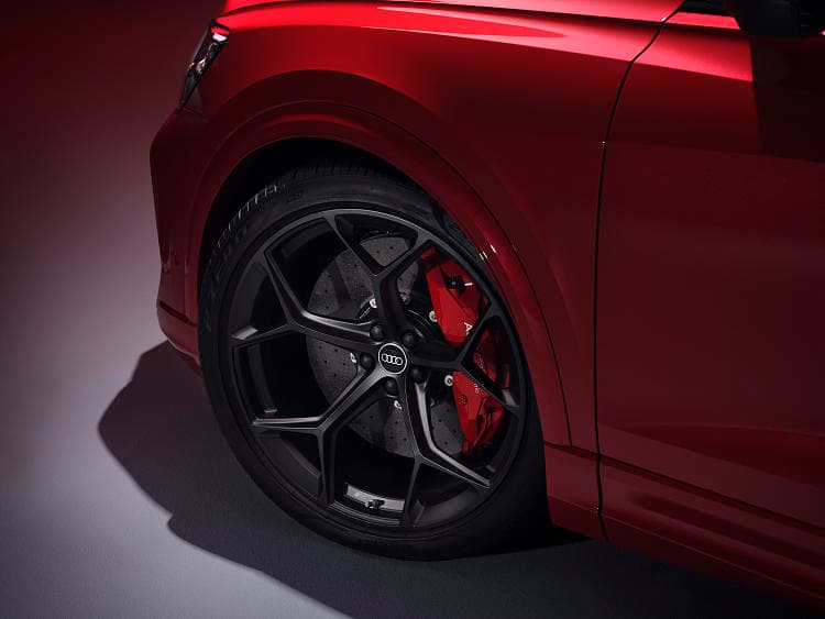 奥迪 RS Q8 performance 高清全屏壁纸