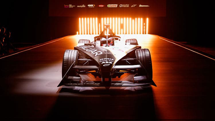 F1 捷豹 I-TYPE  高清全屏壁纸