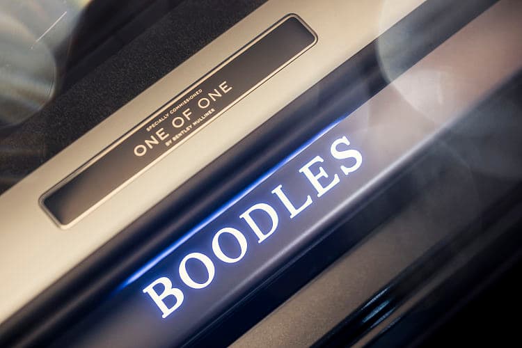宾利 欧陆GT convertible boodles by mulliner 高清全屏壁纸