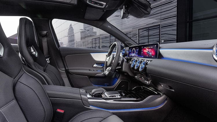 奔驰 AMG A 35 sedan 高清全屏壁纸