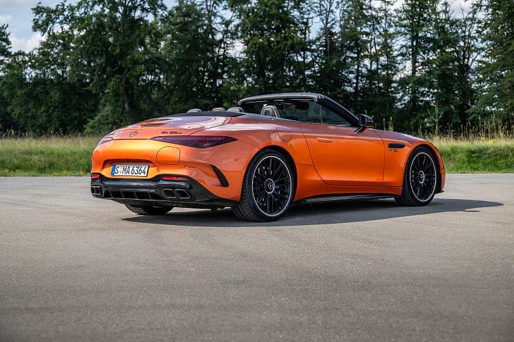 奔驰 AMG SL 63 s e performance 高清全屏壁纸