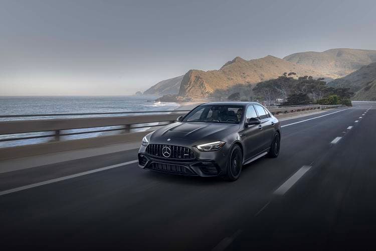 奔驰 AMG C 63 s e performance 高清全屏壁纸