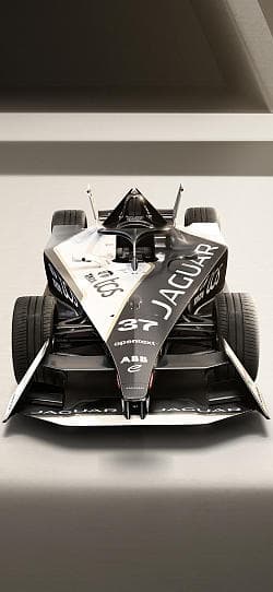 F1 捷豹 I-TYPE  高清手机竖屏壁纸