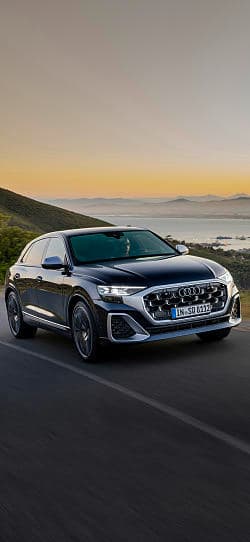奥迪 SQ8 tfsi 高清手机竖屏壁纸