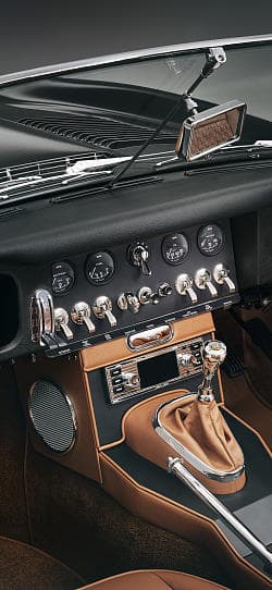 捷豹 E-TYPE CLASSIC COMMEMORATIVE 高清手机竖屏壁纸