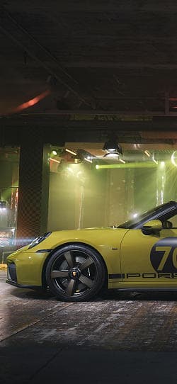 保时捷 911 Spirit 70 高清手机竖屏壁纸