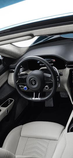 玛莎拉蒂 GranCabrio Trofeo ONE of ONE - THE I.C.E. 高清手机竖屏壁纸
