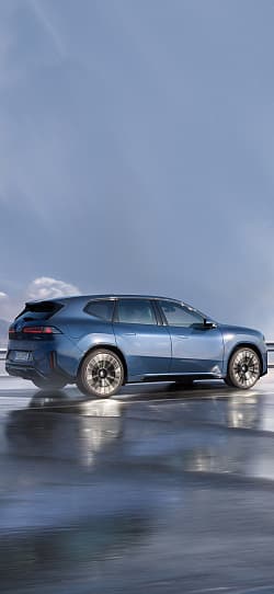 宝马 iX3 50 xDrive 高清手机竖屏壁纸