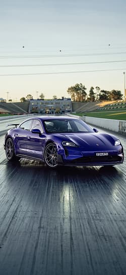 保时捷 Taycan Turbo GT 高清手机竖屏壁纸