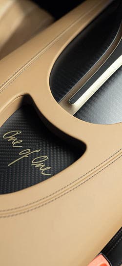 布加迪 Chiron super sport golden era 高清手机竖屏壁纸