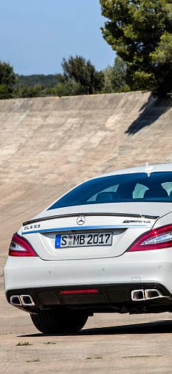 奔驰 AMG CLS 63 高清手机竖屏壁纸