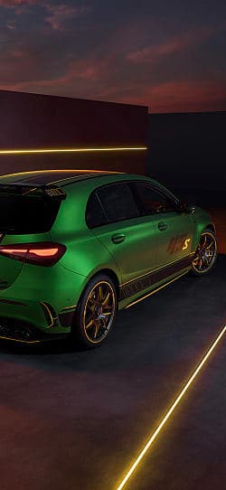 奔驰 AMG A 45 s 4matic final edition 高清手机竖屏壁纸