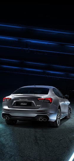 玛莎拉蒂 Ghibli Hybrid 高清手机竖屏壁纸