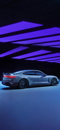 保时捷 Taycan Turbo GT mit Weissach Paket 高清手机竖屏壁纸