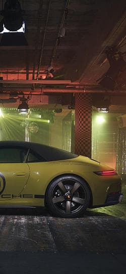 保时捷 911 Spirit 70 高清手机竖屏壁纸