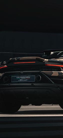 兰博基尼 Huracán sterrato all terrain ad personam 高清手机竖屏壁纸