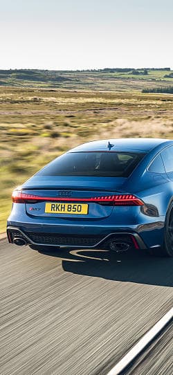 奥迪 RS7 sportback performance 高清手机竖屏壁纸